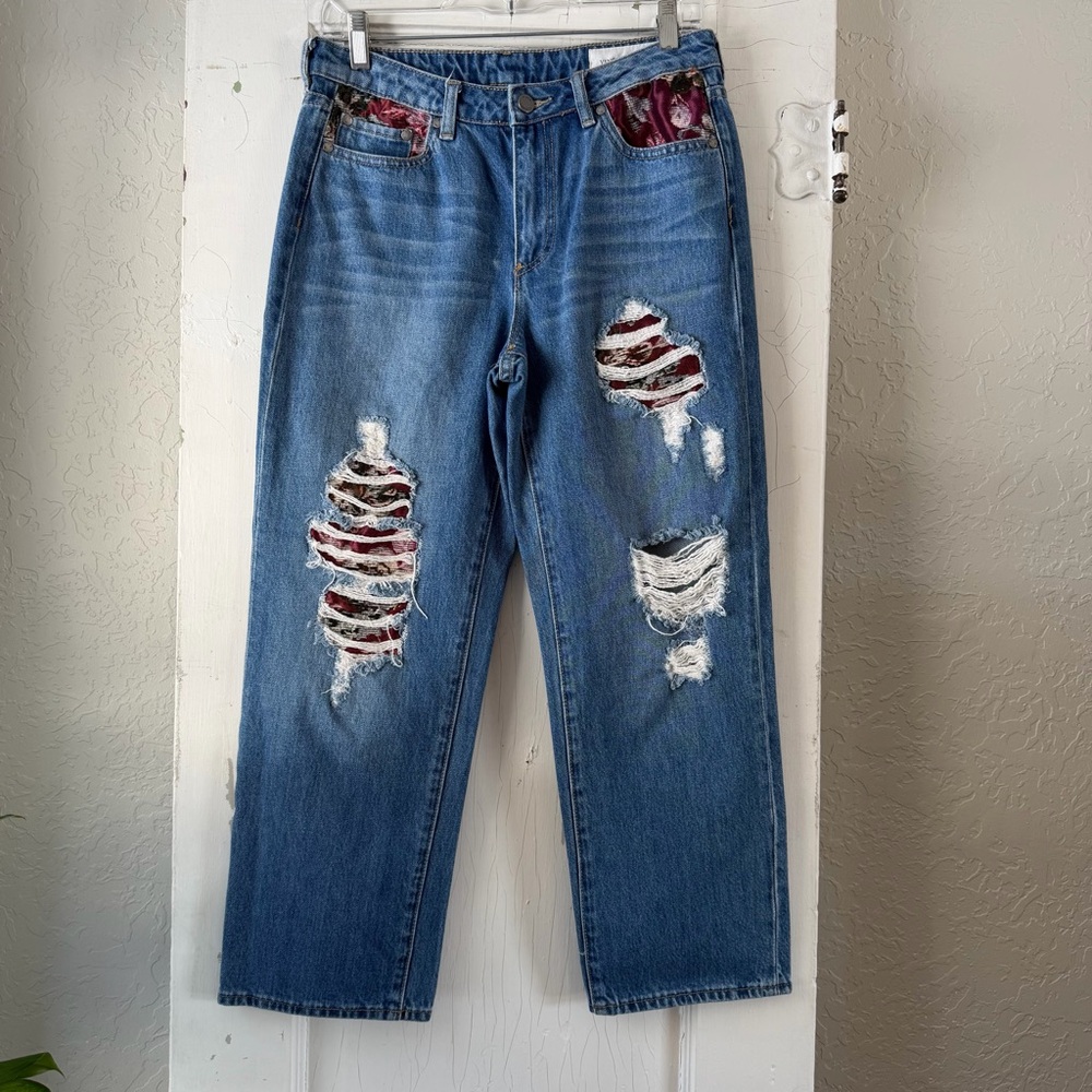 Vince Camuto Women’s Patchwork Straight Leg Jeans with Red Floral Lining‎